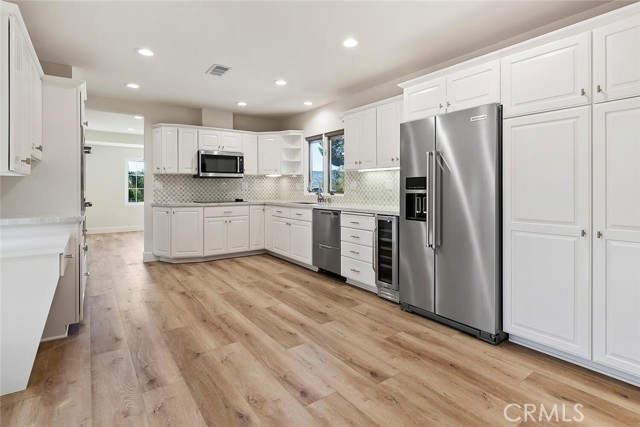 Detail Gallery Image 14 of 63 For 611 Camino Manzanas, Thousand Oaks,  CA 91360 - 4 Beds | 2/1 Baths