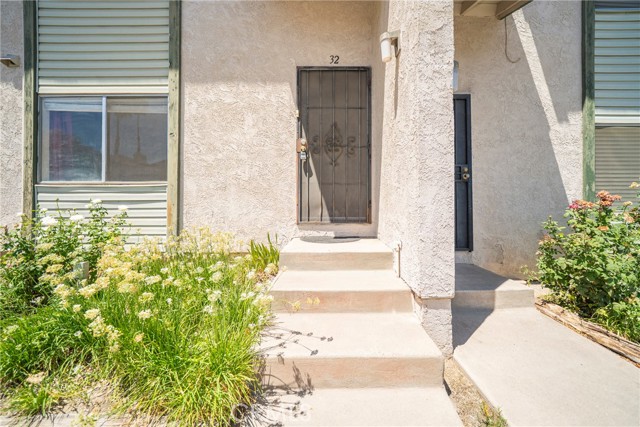 2255 Cahuilla Street, Colton CA: https://media.crmls.org/medias/19accefc-5a24-4e6c-ad6a-497649043f7b.jpg