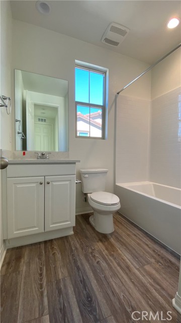 Detail Gallery Image 12 of 15 For 7604 Channel View, Chino,  CA 91708 - 3 Beds | 2/1 Baths