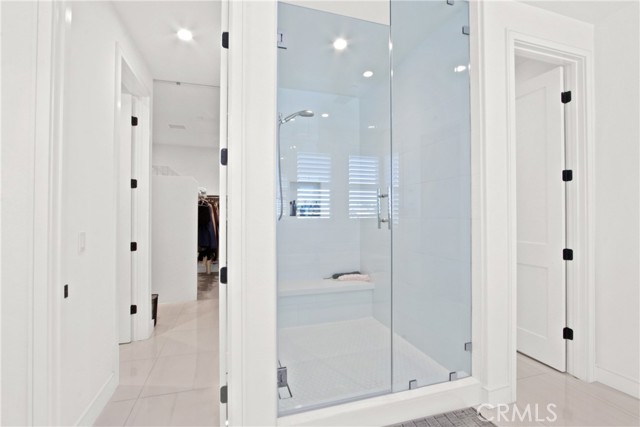 208 Ocean Place, Seal Beach CA: https://media.crmls.org/medias/19ae84dd-4c69-43ad-b809-62493b87cfe7.jpg