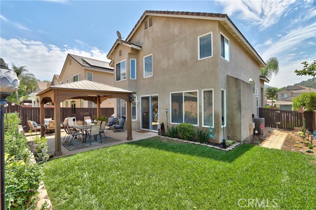 29708 Gracilior Drive, Escondido CA: https://media.crmls.org/medias/19aebc8f-2172-413c-8fb1-74888a3dc1a5.jpg