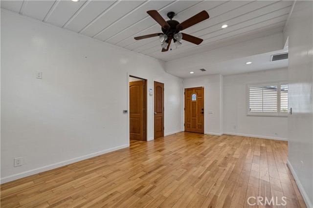 Detail Gallery Image 24 of 32 For 1305 Aristo, Glendale,  CA 91201 - – Beds | – Baths