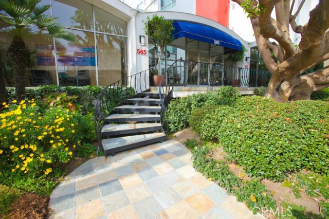 565 Esplanade, Redondo Beach, California 90277, 1 Bedroom Bedrooms, ,1 BathroomBathrooms,Residential,Sold,Esplanade,SB14046853