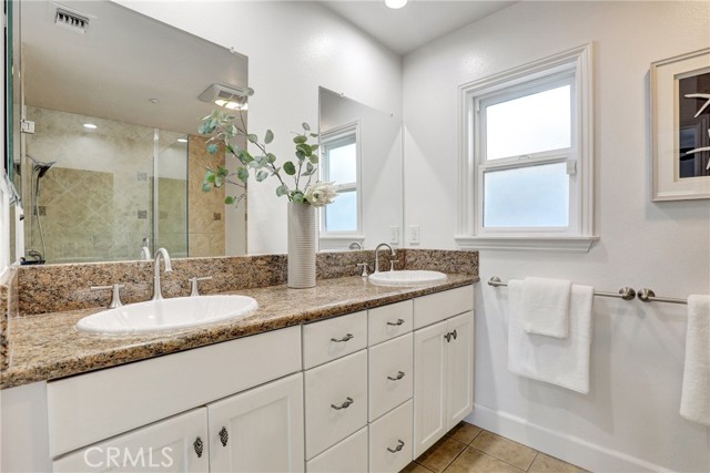 Detail Gallery Image 16 of 48 For 1112 Westcliff Dr, Newport Beach,  CA 92660 - 4 Beds | 4 Baths