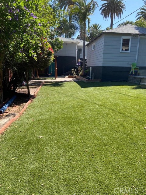 1070 W Santa Cruz Street