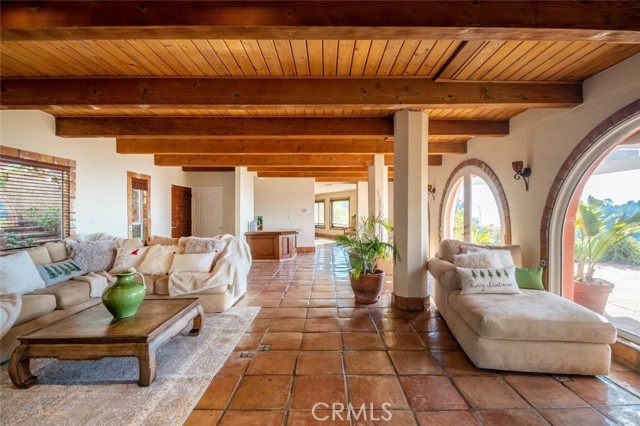 Detail Gallery Image 7 of 74 For 135 Loma Metisse Rd, Malibu,  CA 90265 - 5 Beds | 3/1 Baths