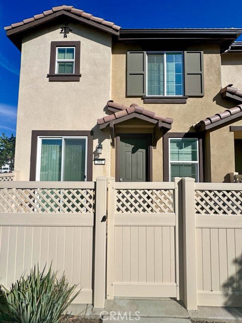 Detail Gallery Image 2 of 39 For 24139 Dolcetto Ave #501,  Murrieta,  CA 92562 - 3 Beds | 2/1 Baths