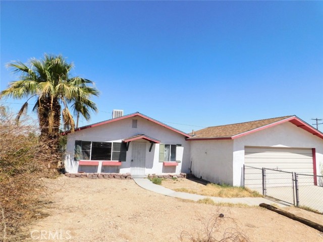 Detail Gallery Image 2 of 24 For 73570 Cedar Dr, Twentynine Palms,  CA 92277 - 4 Beds | 2 Baths