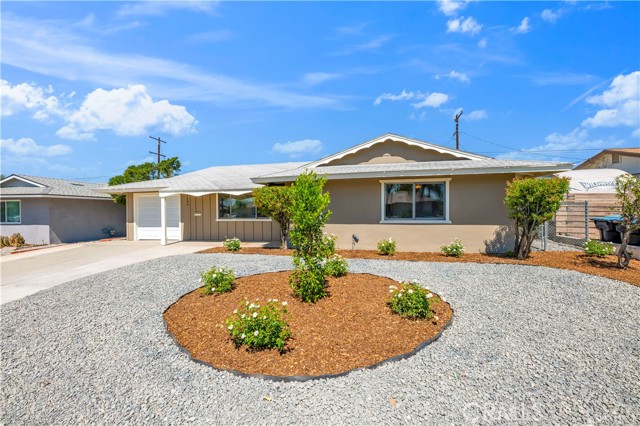 Detail Gallery Image 3 of 26 For 27294 Pinehurst Rd, Sun City,  CA 92586 - 2 Beds | 2 Baths