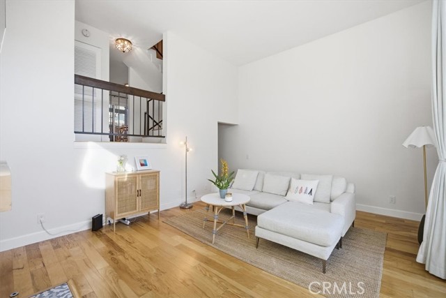 Detail Gallery Image 6 of 32 For 1911 Rockefeller Ln #E,  Redondo Beach,  CA 90278 - 2 Beds | 1/1 Baths