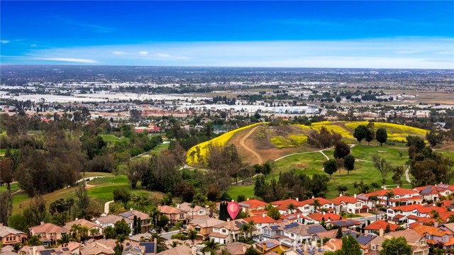 16139 Crooked Creek Court, Chino Hills CA: https://media.crmls.org/medias/19b430a7-fcc8-4e4f-ad04-3b9aba1ed765.jpg
