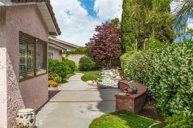 1730 Rolling Hills Drive, Fullerton CA: https://media.crmls.org/medias/19b4936f-425a-4ebe-ae64-1f4992079338.jpg