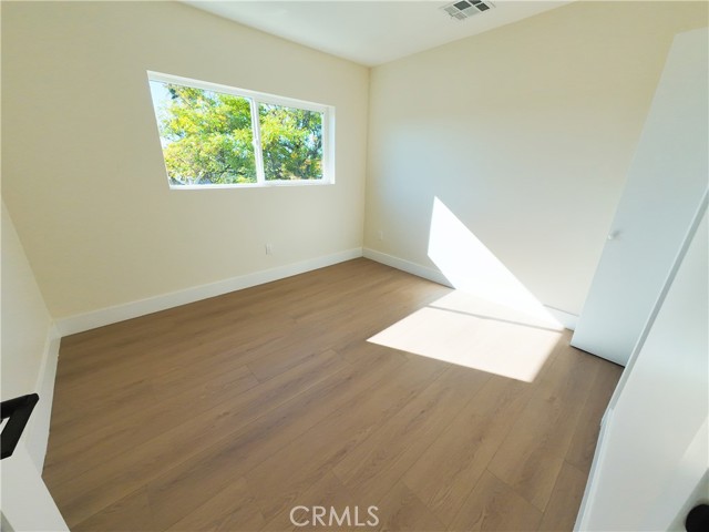 Detail Gallery Image 16 of 37 For 13058 Pinney St, Pacoima,  CA 91331 - 5 Beds | 4/1 Baths