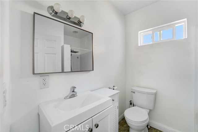 20751 Parthenia Street, Winnetka CA: https://media.crmls.org/medias/19b4e0be-7d44-47d2-a208-3ff0afebb722.jpg