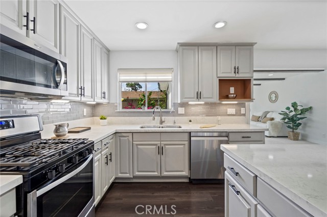 6212 Santa Rita Avenue, Garden Grove CA: https://media.crmls.org/medias/19b5d9f2-70a8-478e-aa7f-34f63697c639.jpg