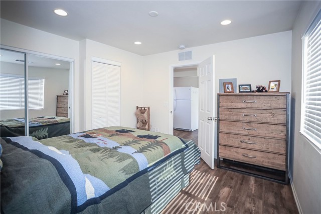 Detail Gallery Image 10 of 25 For 1019 W Mountain View Bld, Big Bear City,  CA 92314 - 3 Beds | 2/1 Baths