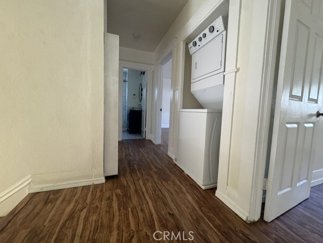 https://media.crmls.org/medias/19b6a4fe-e3f9-45d6-82c7-84af6dd67021.jpg?preset=X-Large