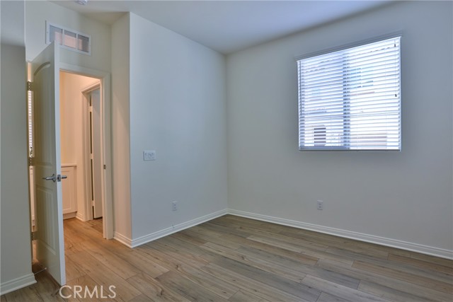 1957 S Hartford Place, San Bernardino CA: https://media.crmls.org/medias/19b6cc0c-2eb0-4592-8d5a-3fbcb0105a25.jpg