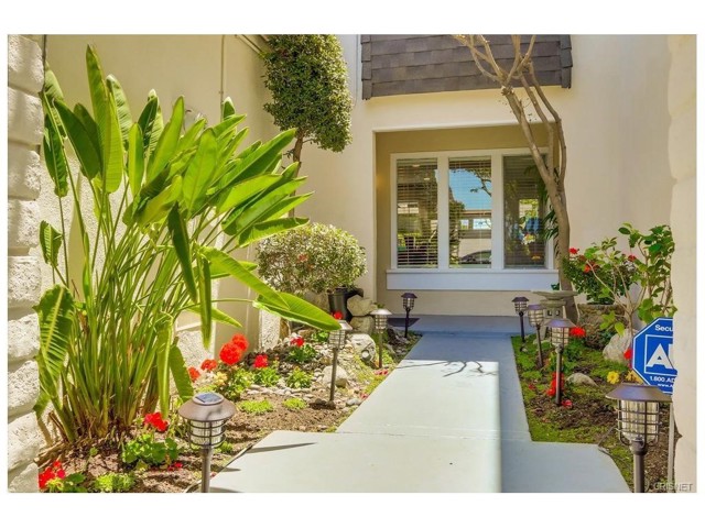 Detail Gallery Image 18 of 20 For 20 Rockrose Way, Irvine,  CA 92612 - 3 Beds | 2/1 Baths