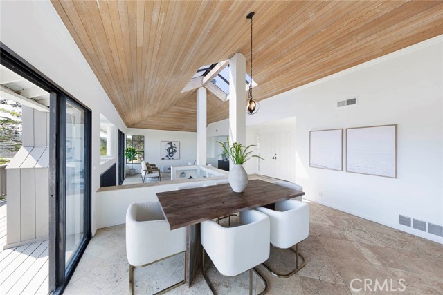 Detail Gallery Image 8 of 47 For 24 Coventry, Newport Beach,  CA 92660 - 2 Beds | 2 Baths
