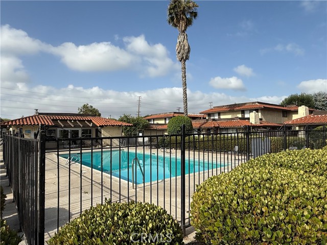 3935 W Mcfadden Avenue, Santa Ana CA: https://media.crmls.org/medias/19b805ee-8c5e-41ad-a65a-aa60a873b15e.jpg