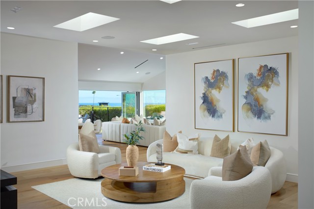 23262 Ellice Circle, Dana Point CA: https://media.crmls.org/medias/19b838ea-2c36-4b74-977c-2c02a90ac4ab.jpg