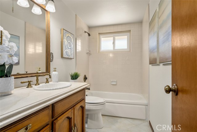 Detail Gallery Image 14 of 30 For 2020 W Willow Ave, Orange,  CA 92868 - 3 Beds | 2 Baths