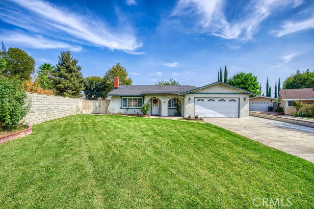 430 S Shasta Way, Upland, CA 91786