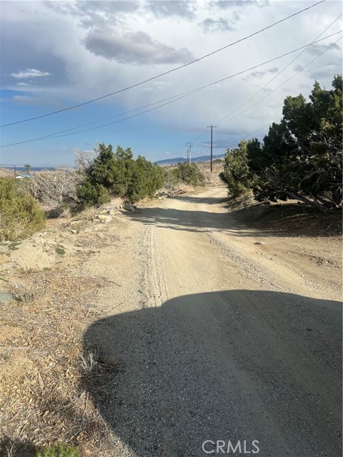 Detail Gallery Image 7 of 13 For 10510 Piute, Littlerock,  CA 93543 - – Beds | – Baths