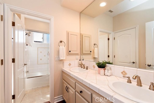 Hollywood Bathroom with double sinks