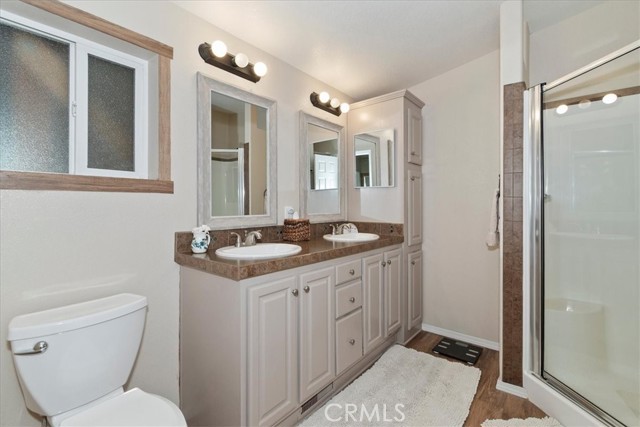 391 Montclair Dr, Big Bear City CA: https://media.crmls.org/medias/19b9c823-cceb-470d-9568-f9da6aaaf066.jpg