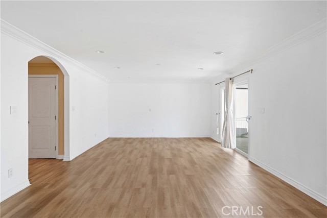Detail Gallery Image 6 of 70 For 17211 Orozco St, Granada Hills,  CA 91344 - 5 Beds | 5/1 Baths