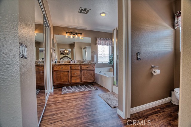 Detail Gallery Image 12 of 50 For 38902 Canyon Bridge Cir, Murrieta,  CA 92563 - 3 Beds | 2/1 Baths