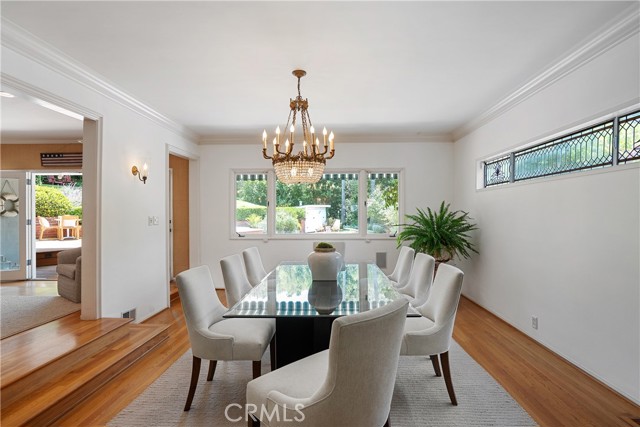 11818 Laurel Hills Road, Studio City CA: https://media.crmls.org/medias/19ba5e5a-870b-423b-a2a4-fd6cd576538a.jpg