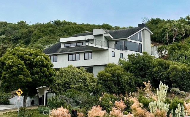 Detail Gallery Image 4 of 40 For 901 Summit Dr, Laguna Beach,  CA 92651 - 4 Beds | 3 Baths