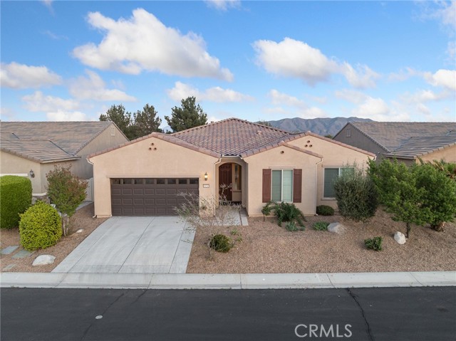 Detail Gallery Image 3 of 42 For 19255 Castana St, Apple Valley,  CA 92308 - 3 Beds | 3 Baths