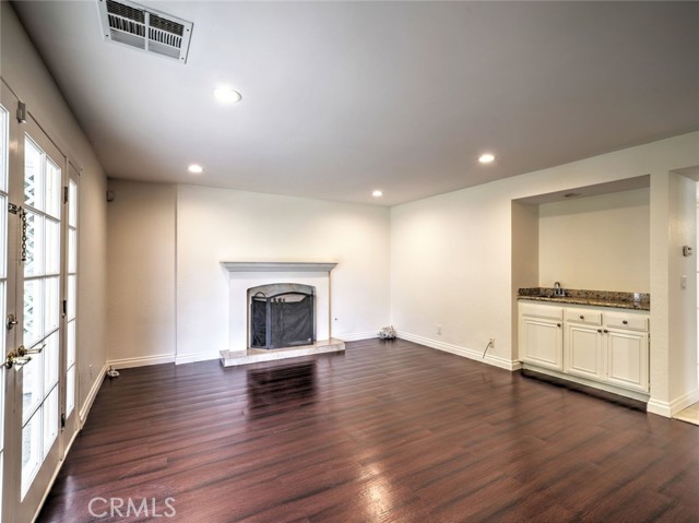 912 Brightstone Court, Westlake Village CA: https://media.crmls.org/medias/19bbbd76-1914-4ee9-81c1-33d528fc6365.jpg