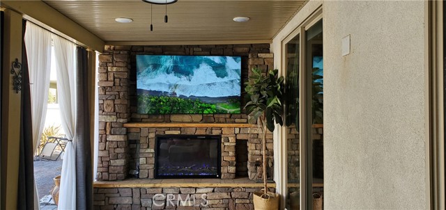 1513 Camino Hidalgo, Hemet CA: https://media.crmls.org/medias/19bc2d5b-ee91-4e45-acac-d4919e48c2d6.jpg