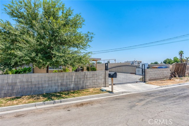 Image 3 for 2110 S P St, Bakersfield, CA 93307