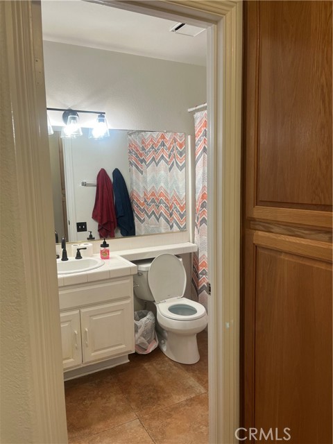 32730 Royal Oak Lane, Lake Elsinore CA: https://media.crmls.org/medias/19bd2e17-97fe-4fda-85c8-1c4fa5535bb4.jpg