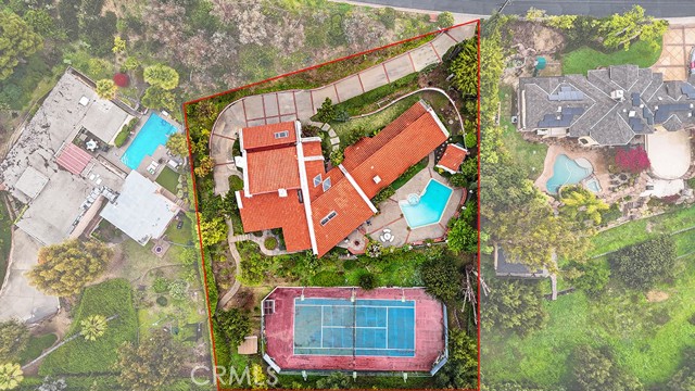9752 Rangeview Drive, Santa Ana CA: https://media.crmls.org/medias/19bd4060-c9d5-435c-8cb7-ef9632557a4a.jpg