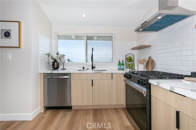 Detail Gallery Image 18 of 61 For 2145 Mcrae Dr, San Pedro,  CA 90732 - 3 Beds | 3/1 Baths