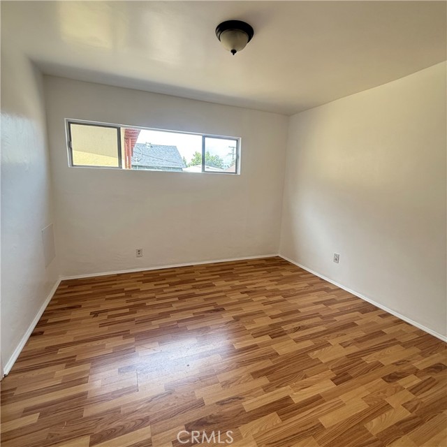 Detail Gallery Image 6 of 8 For 1162 Calada St, Los Angeles,  CA 90023 - 2 Beds | 1 Baths