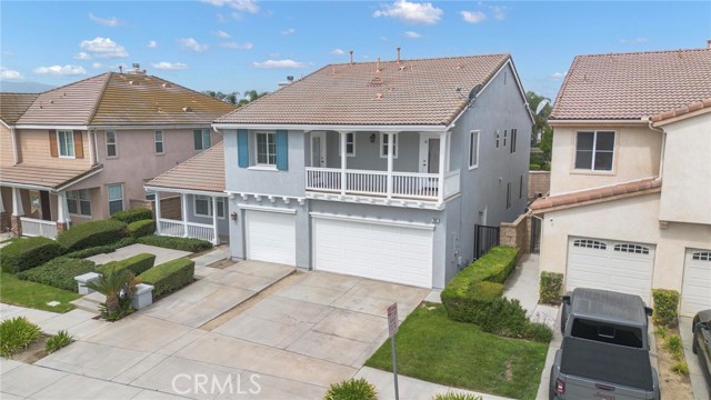 7681 Stonegate Drive, Eastvale CA: https://media.crmls.org/medias/19be3cc5-f975-4197-9863-b83d4d40d9a5.jpg