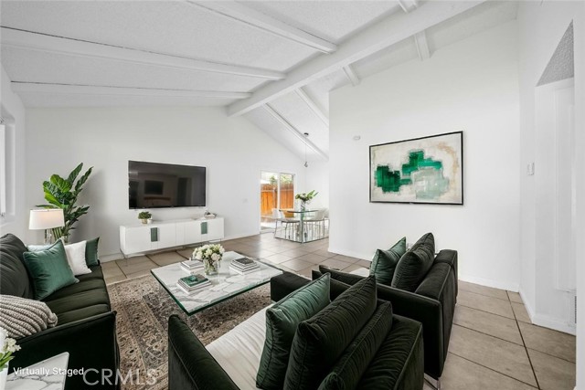 Detail Gallery Image 5 of 29 For 1377 Wheaton Way, Riverside,  CA 92507 - 3 Beds | 2 Baths