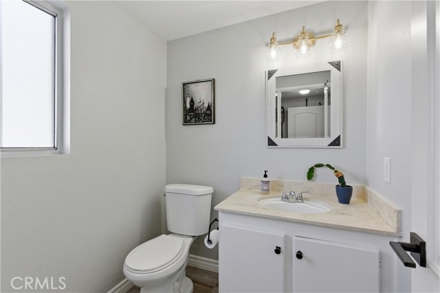 Detail Gallery Image 13 of 24 For 2100 W Palmyra #33,  Orange,  CA 92868 - 3 Beds | 1/1 Baths