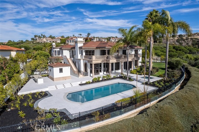 2 Gallery Place, Newport Coast CA: https://media.crmls.org/medias/19bf45e5-6365-4a1e-8dc1-3ff0553fa5f9.jpg