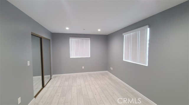 Detail Gallery Image 13 of 23 For 839 E 32nd, Los Angeles,  CA 90011 - 5 Beds | 4 Baths