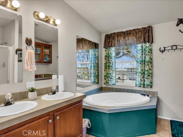 Detail Gallery Image 20 of 33 For 528 Sacramento Rd, Pinon Hills,  CA 92372 - 4 Beds | 3 Baths