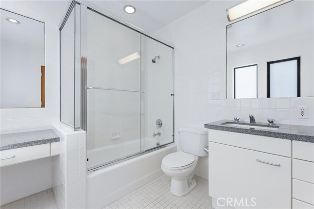 129 20th Street, Manhattan Beach CA: https://media.crmls.org/medias/19c024c9-be11-48c5-967b-3c780272625e.jpg